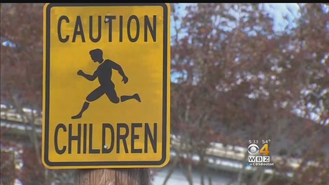 Sex Offenders Told To Turn Lights Out, Take Down Decorations On Halloween