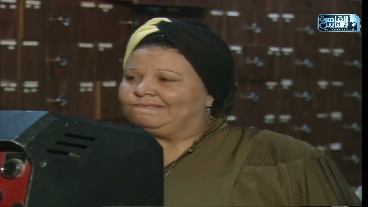 رايحة تطلع نسخة لمفتاح شقتها فطلب منها عنوان بيتها 😂
