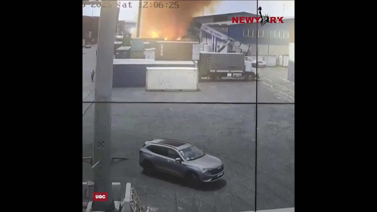 footage shows moments before Iran port blast in Bandar Abbas