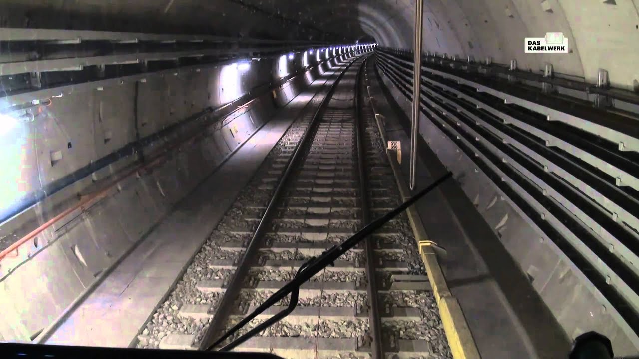 U-Bahn Fahrt Führerstand Gleis 10 (U2-Stadion - U3-Erdberg) - Wien