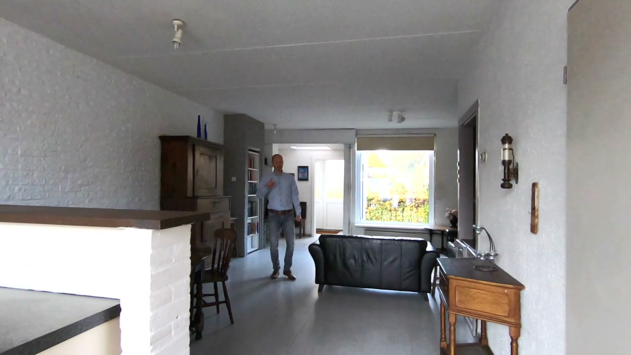 Ruime tussenwoning in Etten-Leur aan de Contrabas 19