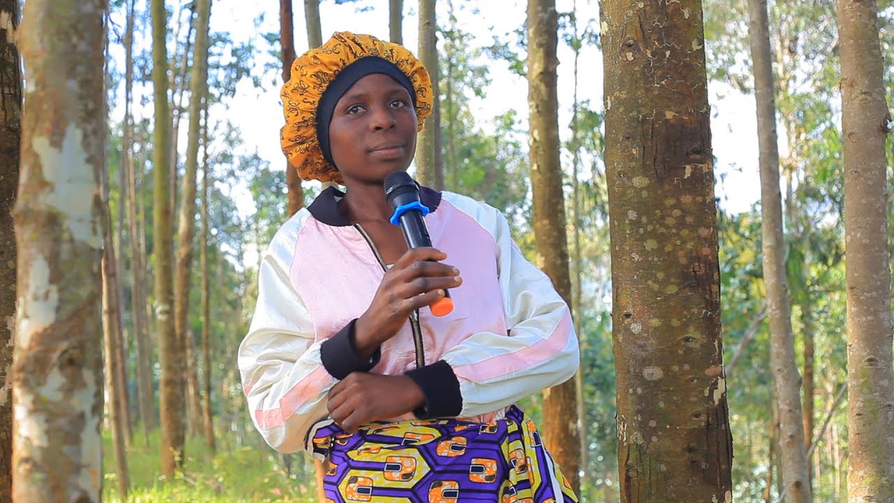 IBIBEREYE KU MUSOZI NTIBISANZWE: UYU MUKOBWA NTASANZWE UBUHANUZI BWE BURIHUTA