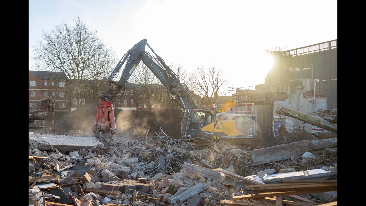Transforming Lincoln: The Demolition of the Co-Op Complex