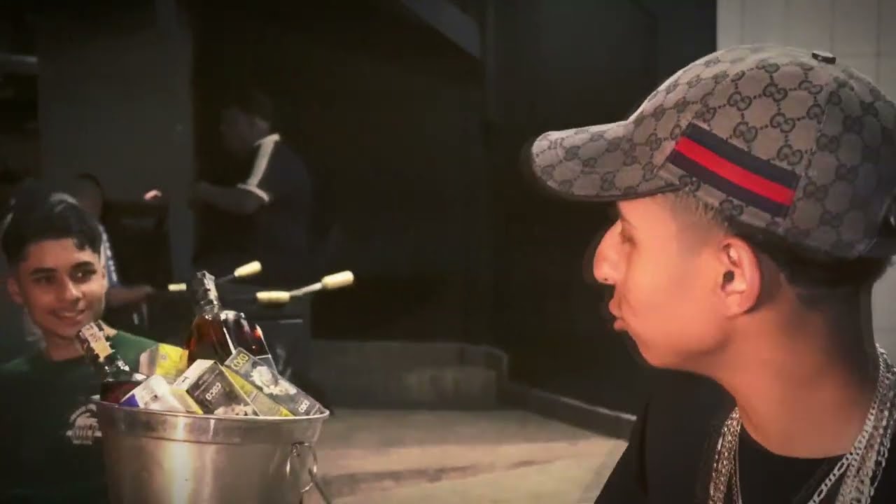 NARC - Ela Monta, Monta (Clipe Oficial)