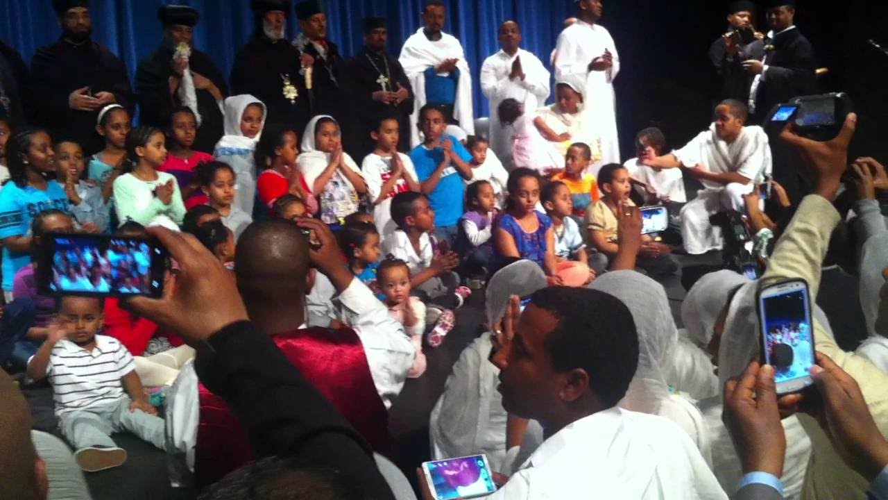 Ethiopian Orthodox Tewahedo -- Mezmur by Memhir Mihreteab Assefa in Minnesota (must watch)