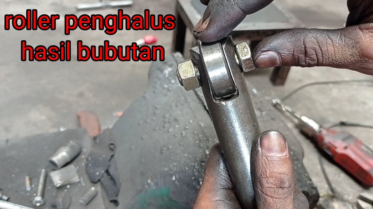 DIY roller penghalus hasil bubutan tanpa amplas | cara bubut as besi biar halus | workshop idea