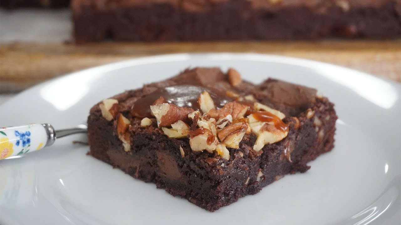 Fudgy Turtle Brownies | How to Make Fudgy Turtle Brownies