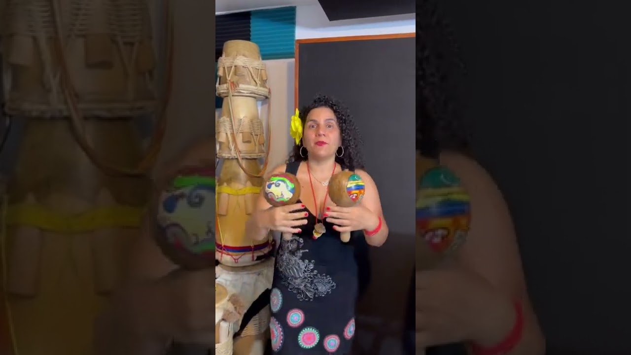 Primeros movimientos para tocar cumbia colombiana en las #maracas