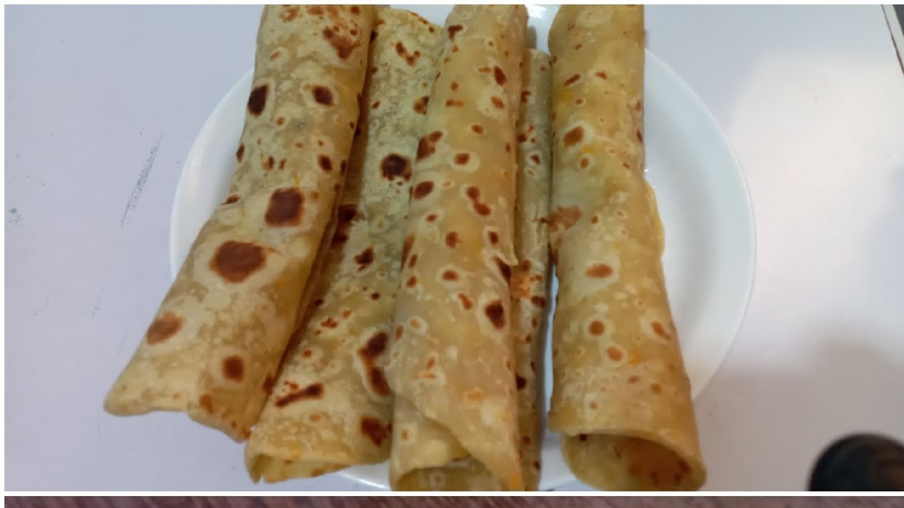 Chapati and Ugandan Rolex so delicious 😋