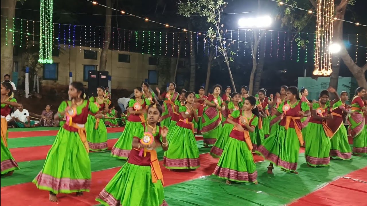 அரைச்ச சந்தனம் மேல் பூசி #சங்கமம்_கிராமியக்கலைக்குழு #gramathukiruki #viral_song_video #dance #trend