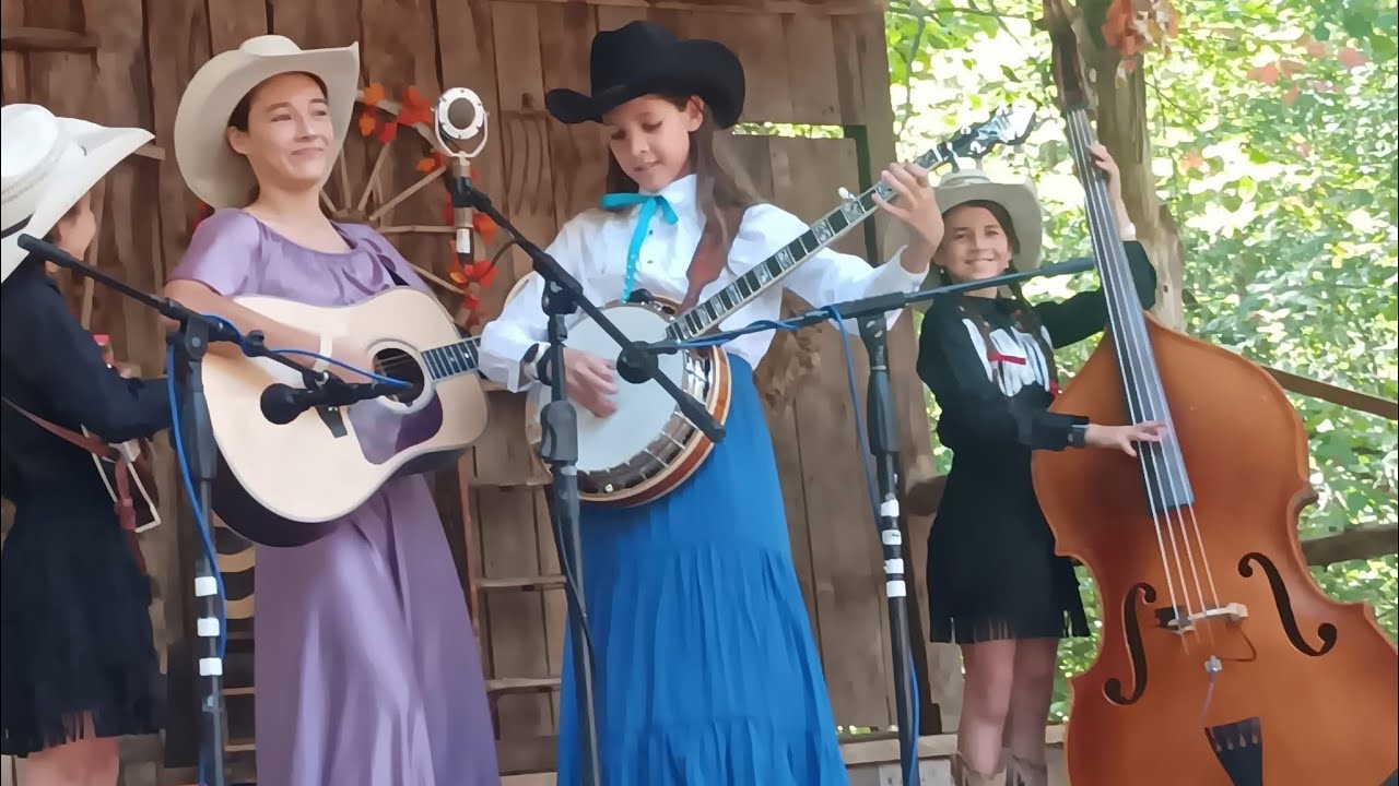 Wagon Wheel | Performing at the Jerusalem Ridge Festival - The Alaskan Sunnyside Sisters 