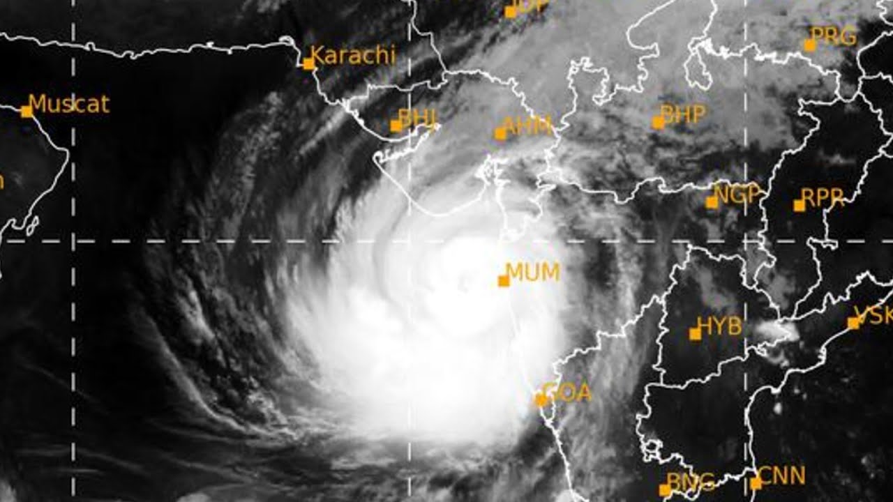 Cyclone Tauktae intensifies as Extremely Severe winds @210 kmph head towards Gujarat | News Station