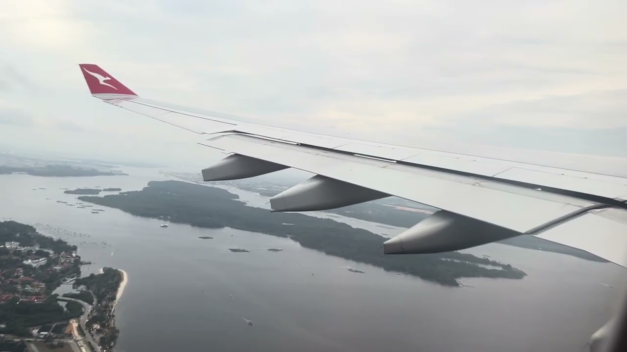 Qantas a330-200 onboard takeoff from Singapore (VH-EBL)