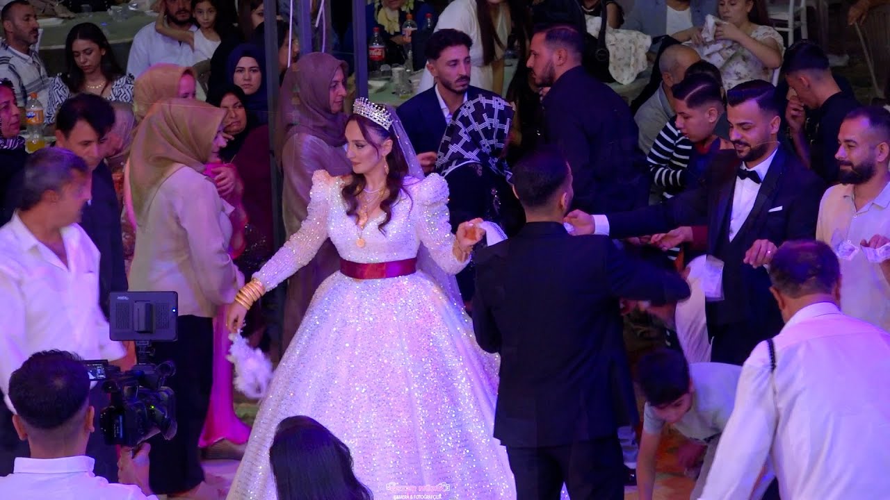 Birecik Gezer & Güneş Ailesi  Gelin Damat Halay Başı Grup Özmesut 2024  Sensiz Olmuyor / Elleme Beni