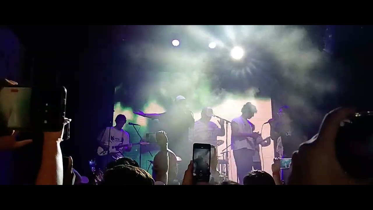 concierto de LOSCASI4LGOS en CDMX