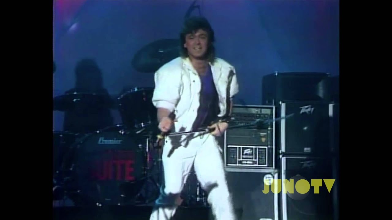 Honeymoon Suite Performs 