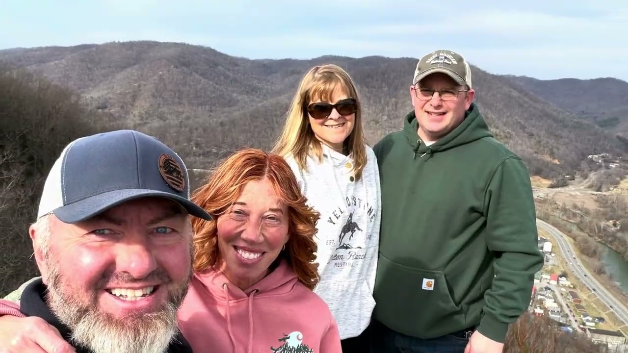 CHAIN ROCK & PINNACLE OVERLOOK IN PINEVILLE & MIDDLESBORO, KY.