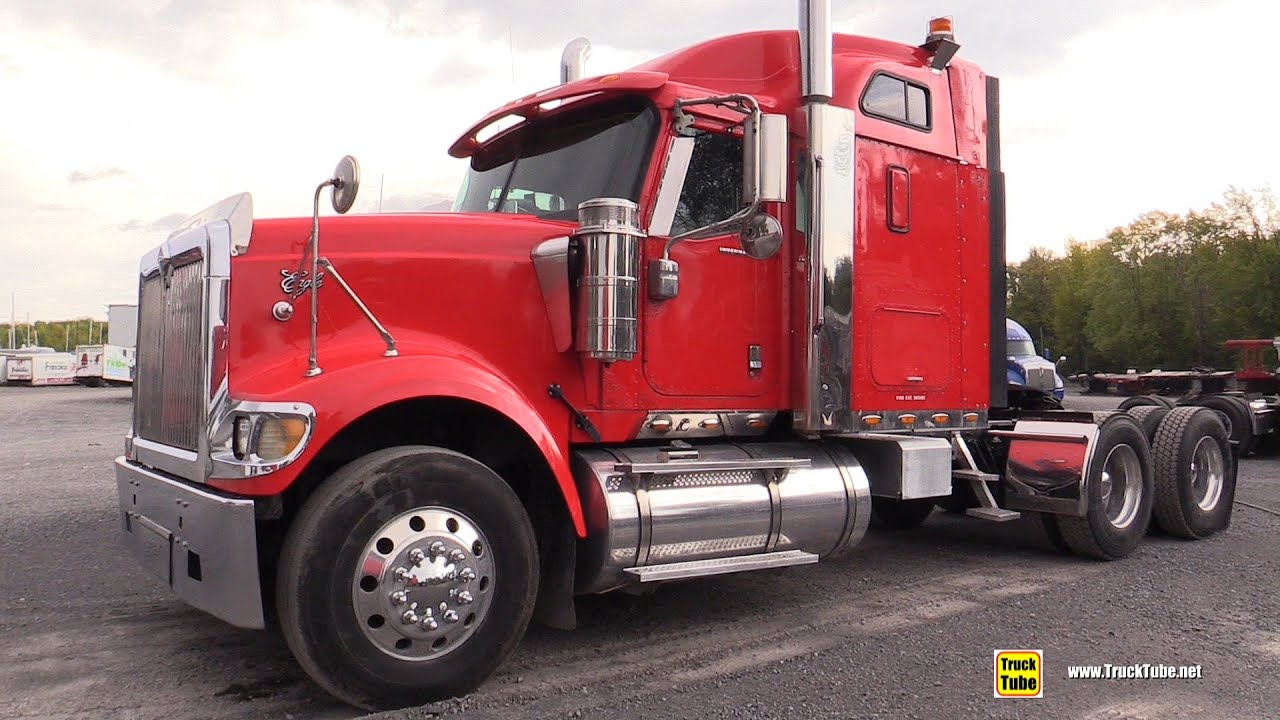 2006 International 9900L Sleeper Truck Walkaround - Exterior Tour - Centre Camion Gamache