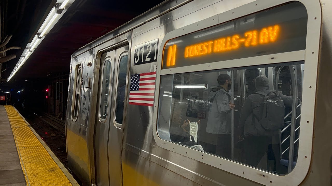 IND Queens Blvd Line: (E) (F) Express and (M) (R) Local Trains @ 36th St (R42, R160A, R160B, R179)