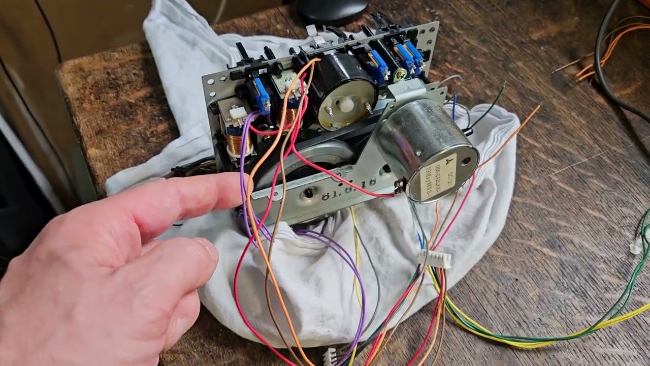 Aiwa AD-F640 Cassette deck: Autostop repair