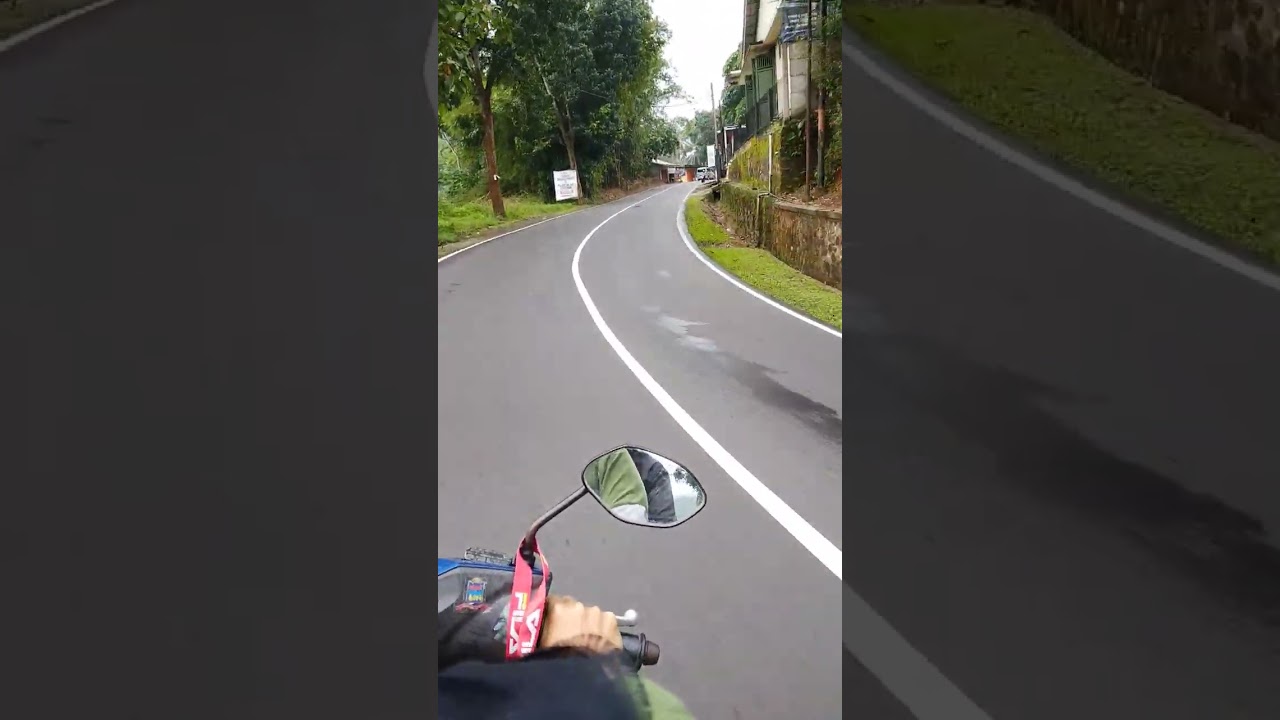 Suasana pemandangan jalan raya sumedang - situraja