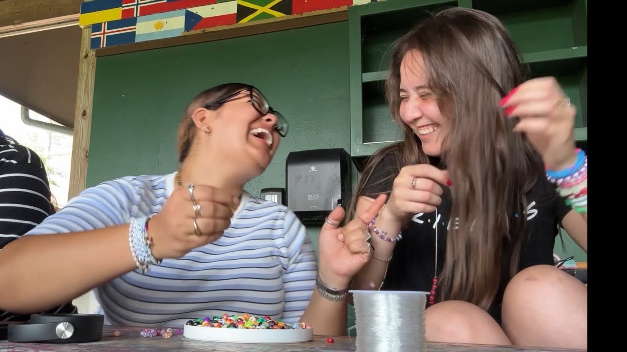 Recuerdos de un campamento de verano 🏕️ sesiones acústicas de las girls 🎤🩷