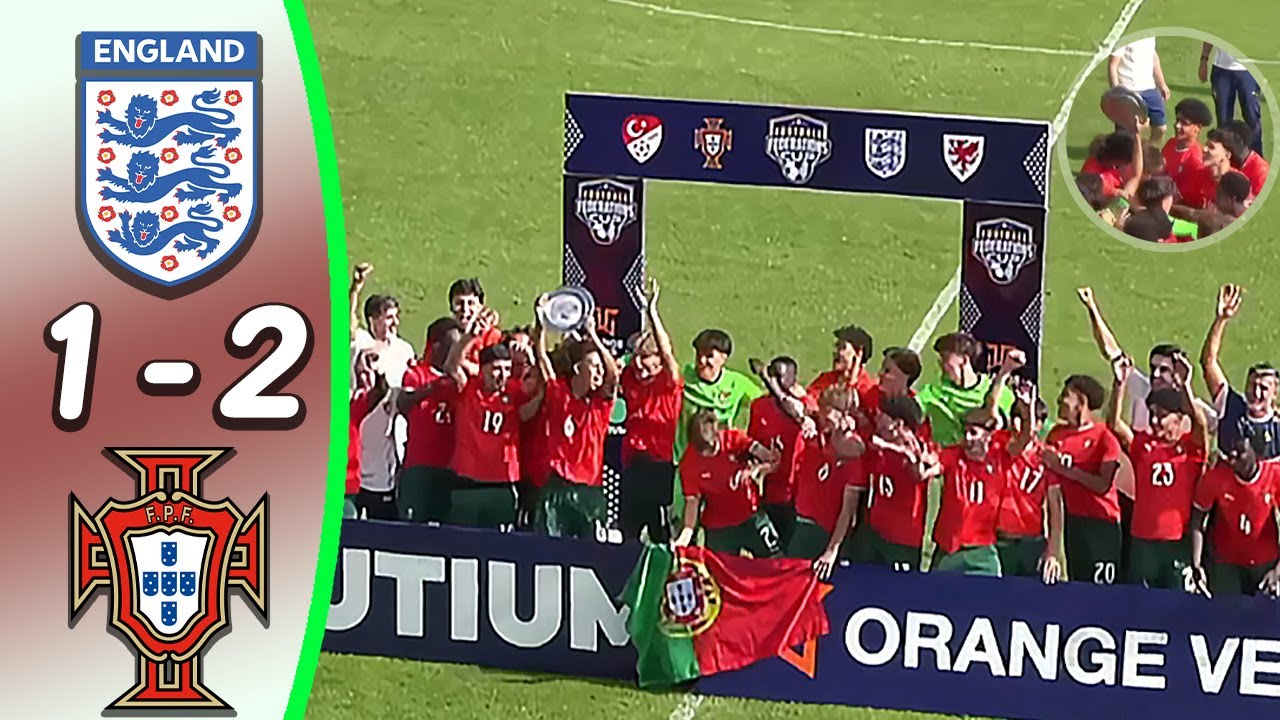 Англия U16 &ndash; Португалия U16 1:2 -| Криштиану-младший &ndash; первый трофей в Португалии U16