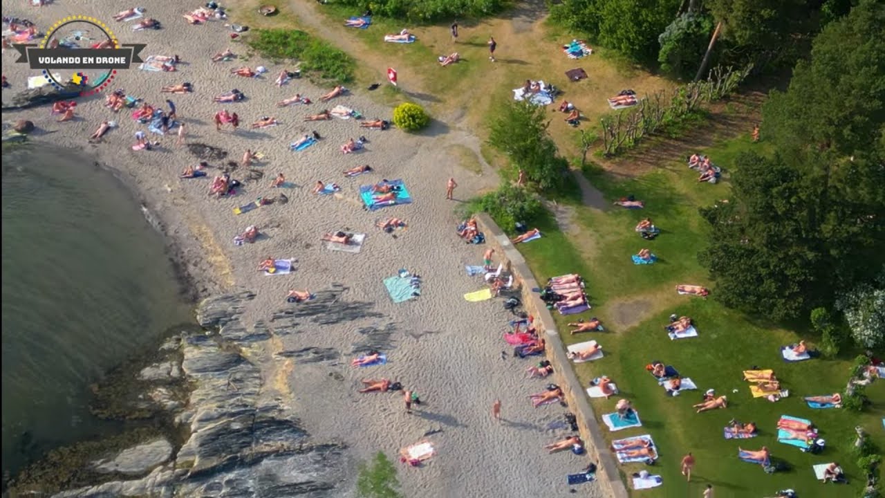 VOLANDO EN DRONE 4K - OSLO , NORUEGA -  HUK NATURISTSTRAD   HUK , Mayo 2024