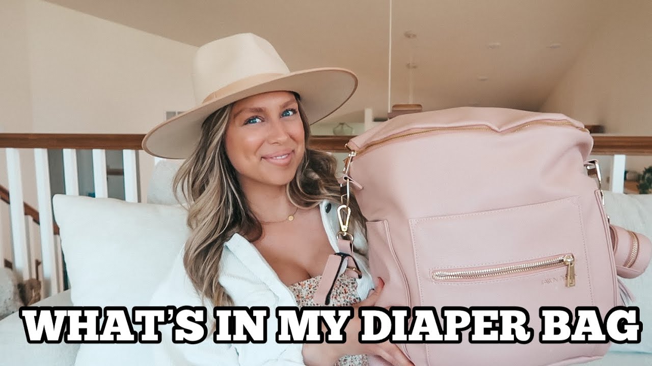 WHAT'S IN MY DIAPER BAG | Everyday Essentials!