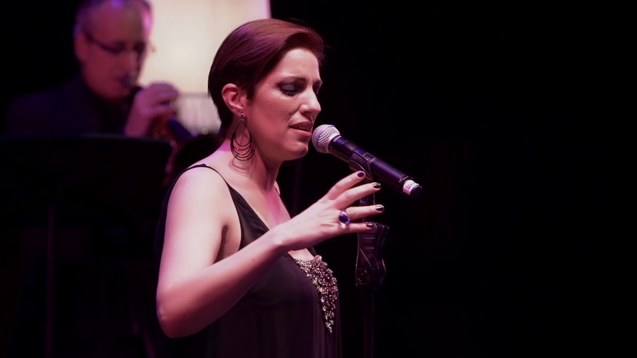 LIGIA PIRO - Durazno sangrando