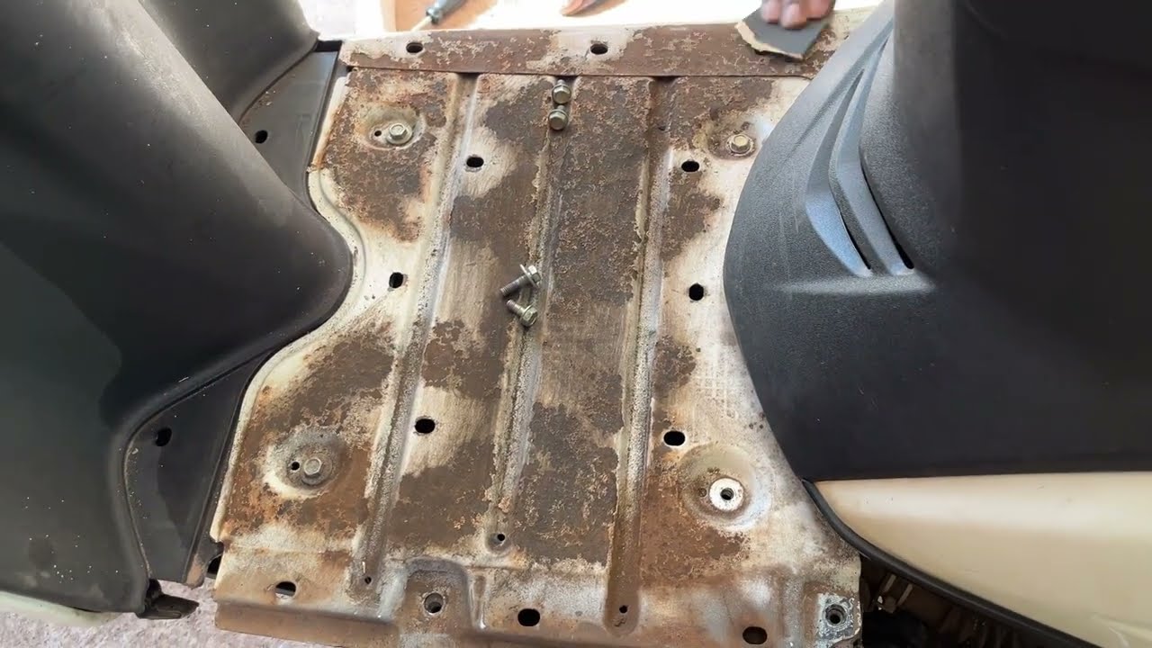 Paint Rusted Foot Board Sheet of Honda Activa | Restore Rusted Foot Sheet of Scooter
