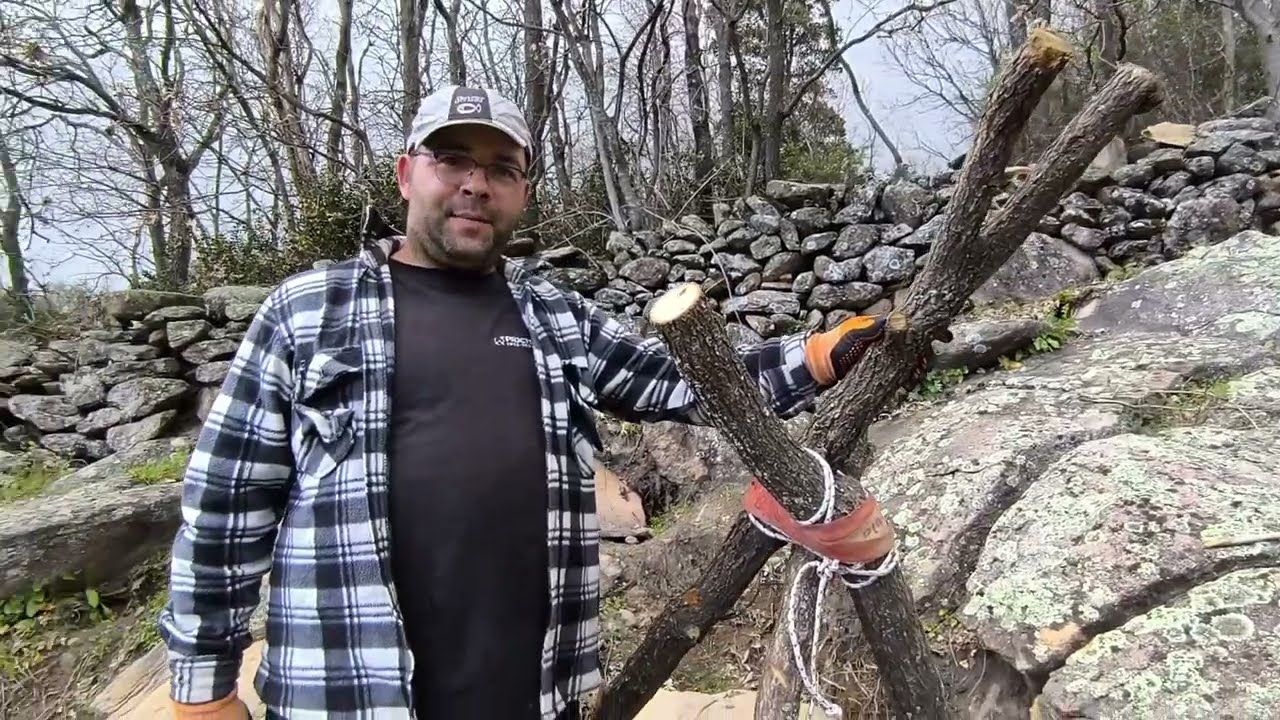 GRÚA ARTESANAL de MADERA FUNCIONARÁ parte1