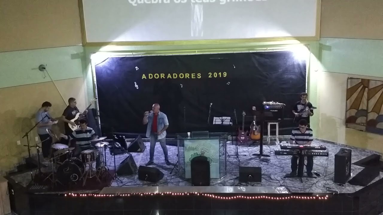 Adoradores 2019   olhos no espelho   Carlinhos Félix   cover 1080 x 1920