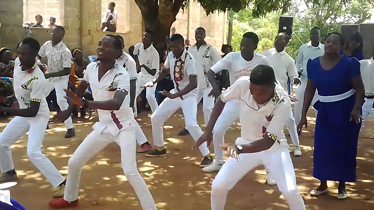 VIJANA kwaya sumve wakiwa kwenye mkutano wa krisimas mambo yalikuwa hivi