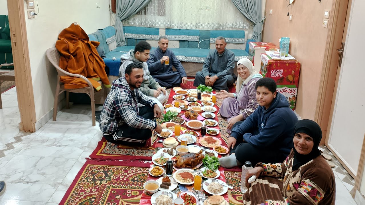 الكهرباء عملتها معايا بس انا مفيش حاجه بتوقف قدامى وشرفت جوزي باحلى فطار لعزومه زوزو وسهرنا سوا 🌙