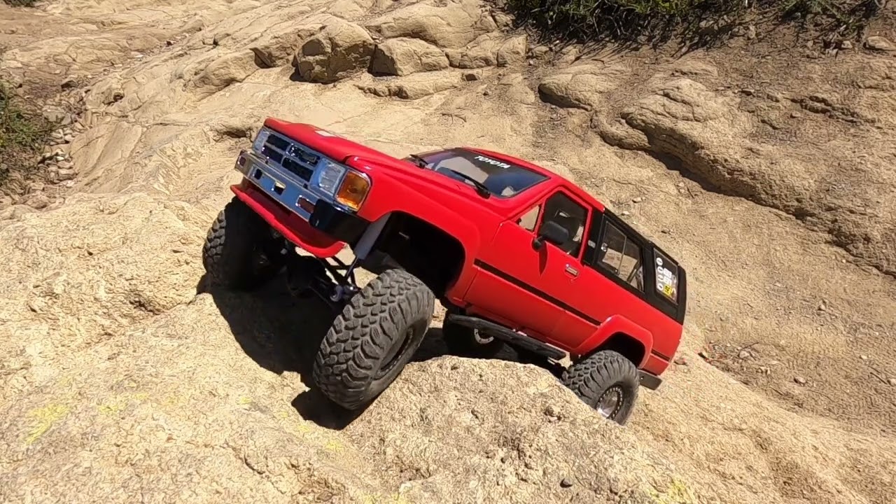 Rc4wd 4Runner trail run.