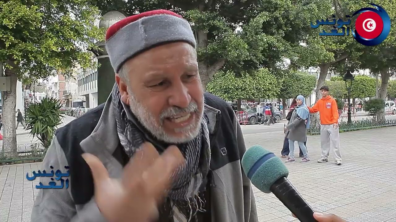 نعيش في فرنسا عندي 43 سنة ندافع عالهوية التونسية اللي يقول كلمة في تونس نشعل فيه يسخفوني الفرانسيس..