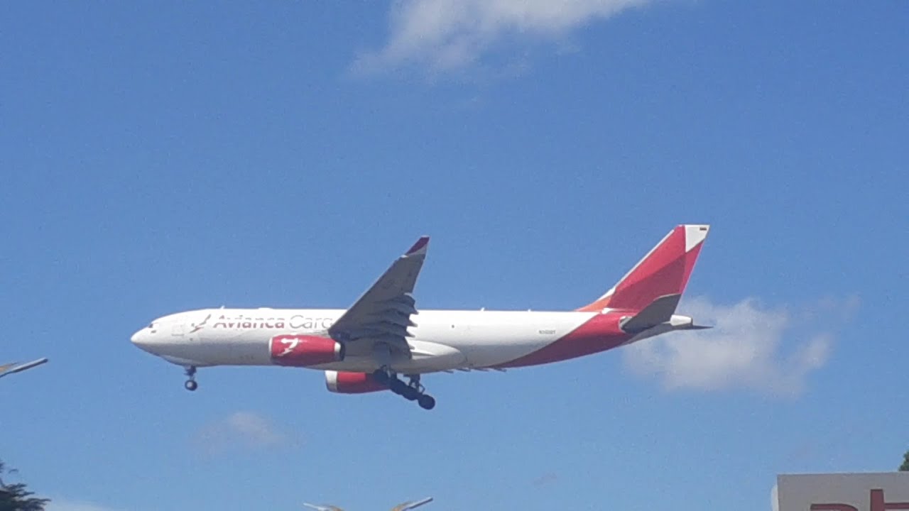 Airbus A330F N332QT coming from Miami near to land in Manaus