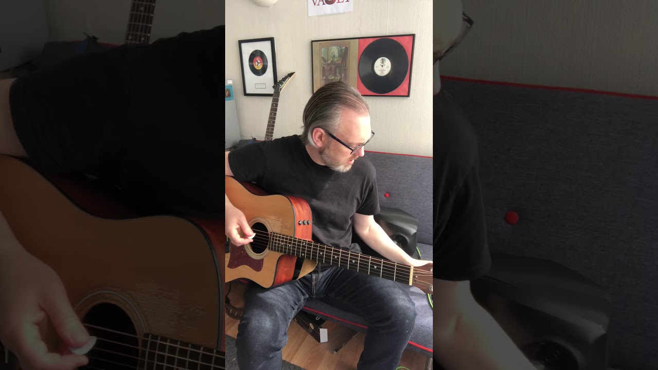 How to play Billie Eilish Bellyache on guitar