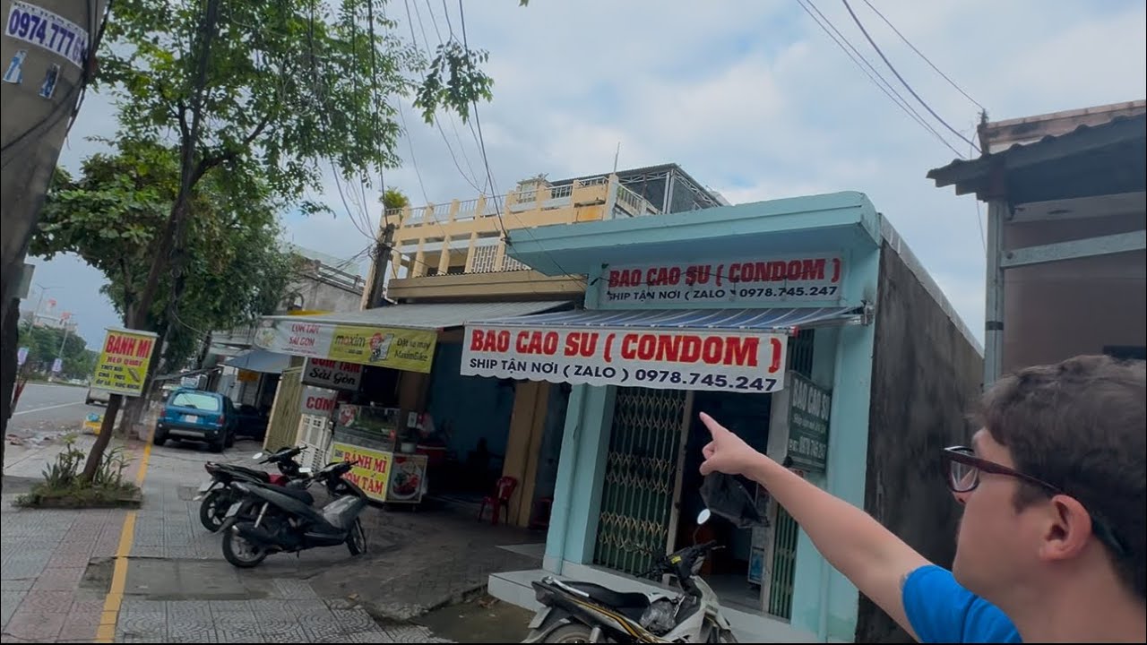 Finding gay male supplies in Da Nang Vietnam