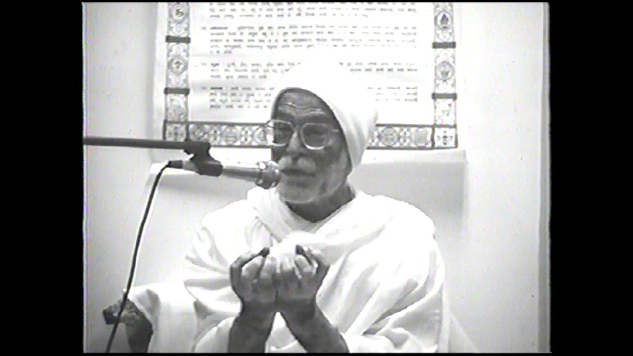 Pujyashree Atmanandji Ath drasti ni sajjay 4th Dipta - 2  NY USA 9-7-1998 54M U023