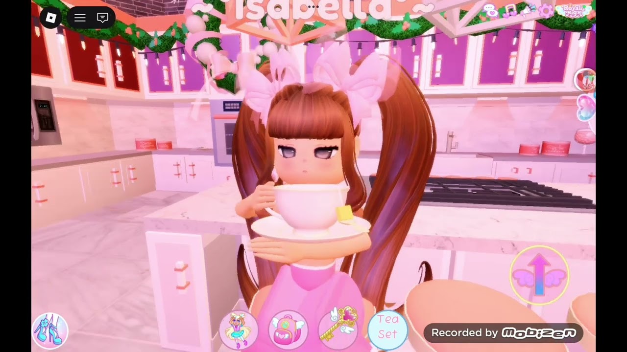 A day in my life#adayinmylife #royalehigh #roleplay #rp #aestetic #royalehighstudent