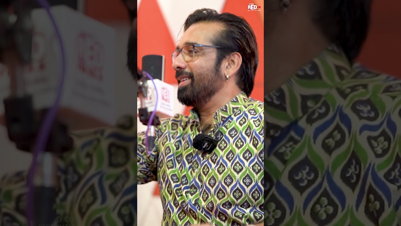 ചേട്ടാ ..കാംബോജി 2 എപ്പോൾ കട്ട Waiting...😂😂|Actor Vineeth About Trolls😎| Red Carpet | RJ Vivek