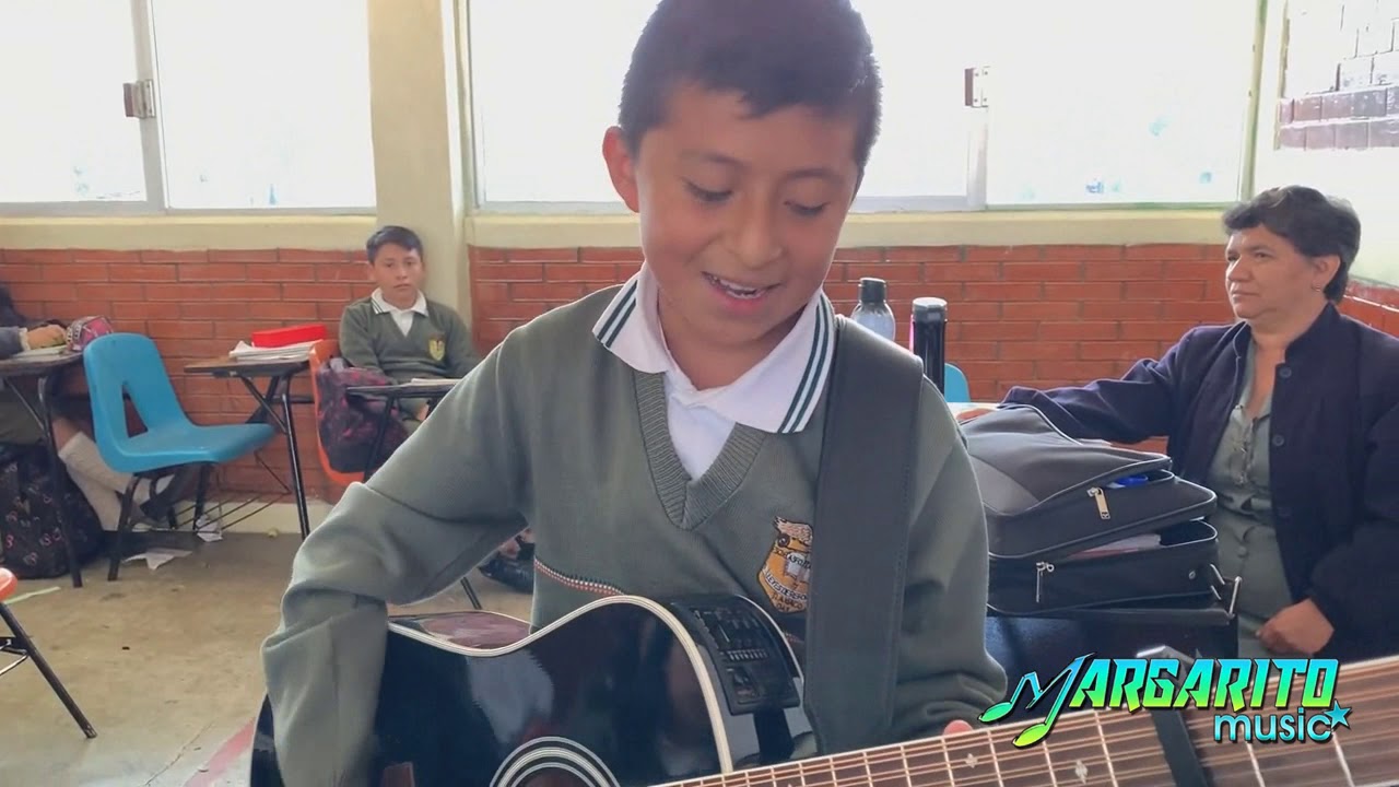 😱estudiante de secundaria se gana el corazón de la gente👍👍
