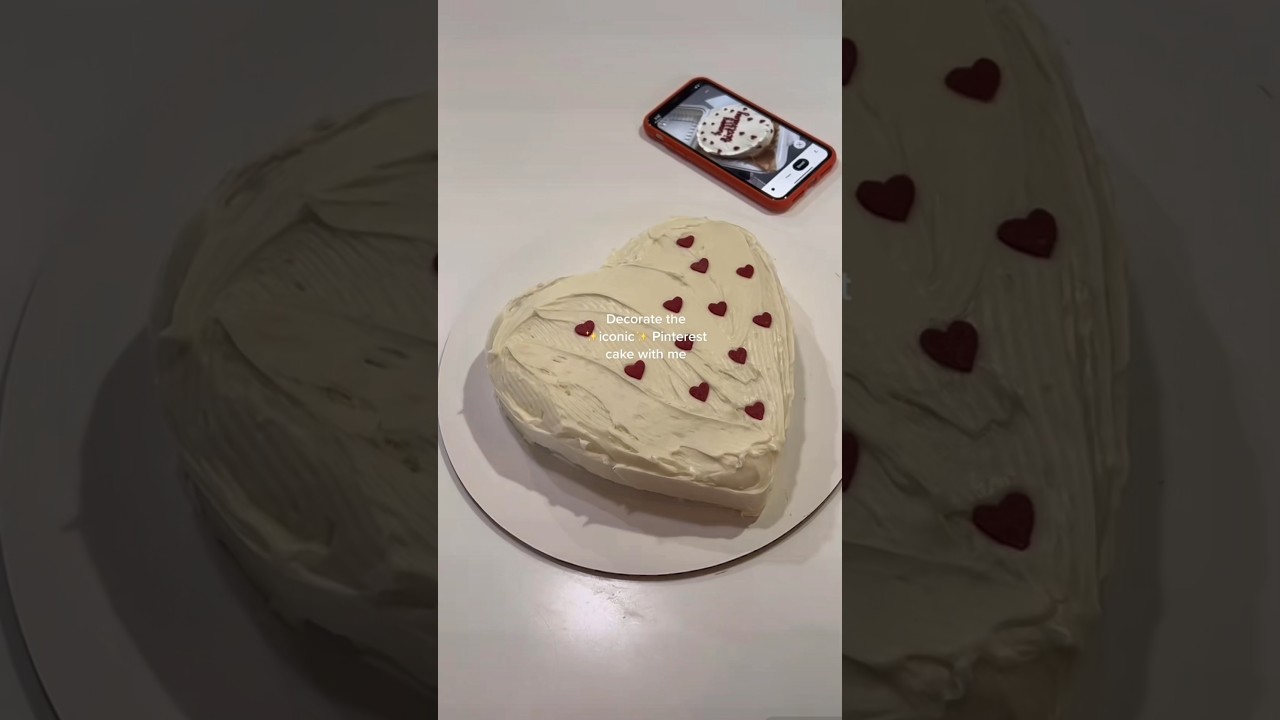 ❤️🫶🏻❤️🫶🏻 #heartcake #birthdaycake #pinterest #heart #cakedecorating #cake