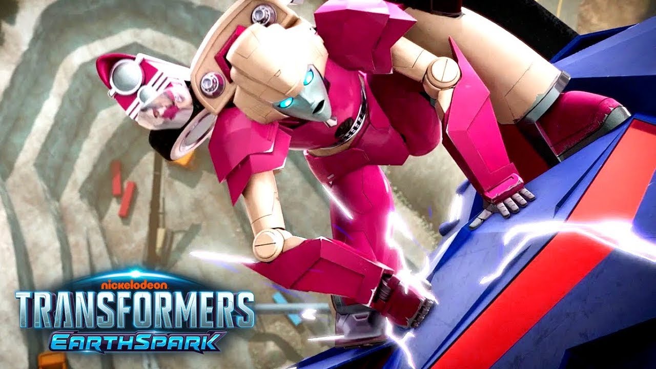 Arcee at the Ready! | Transformers: EarthSpark | Animation | Transformers Official