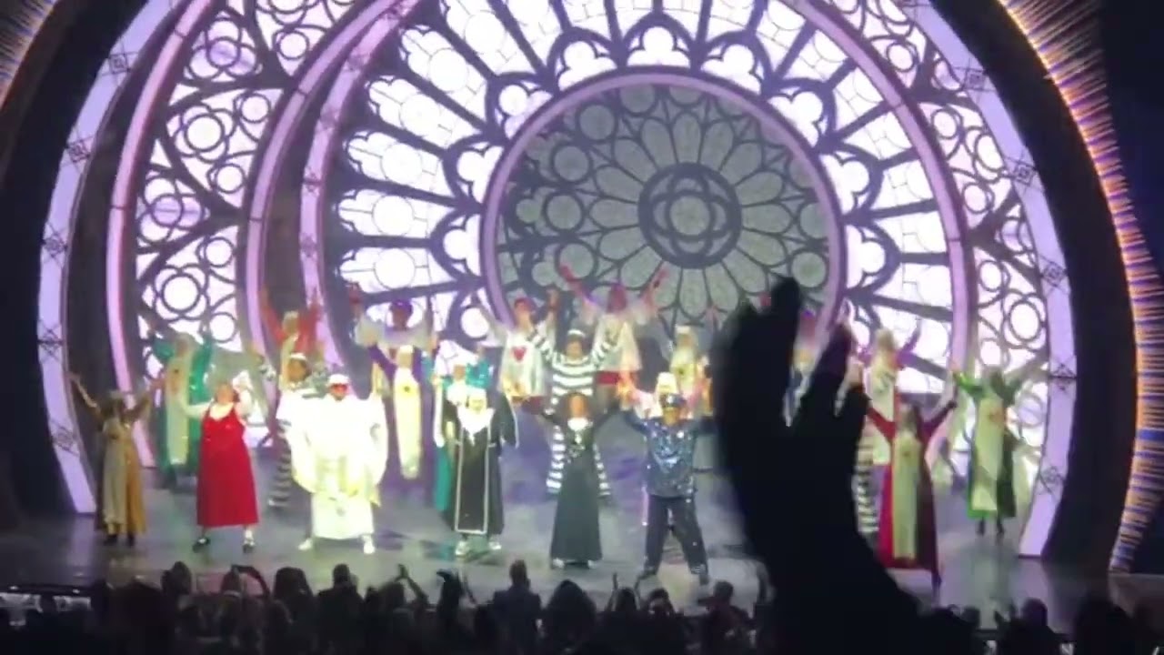 Sister Act the Musical - Final performance -  28/8/22, Hammersmith Apollo