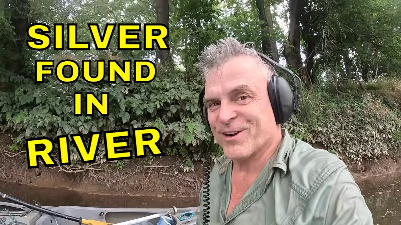 Silver In The River : Metal Detecting