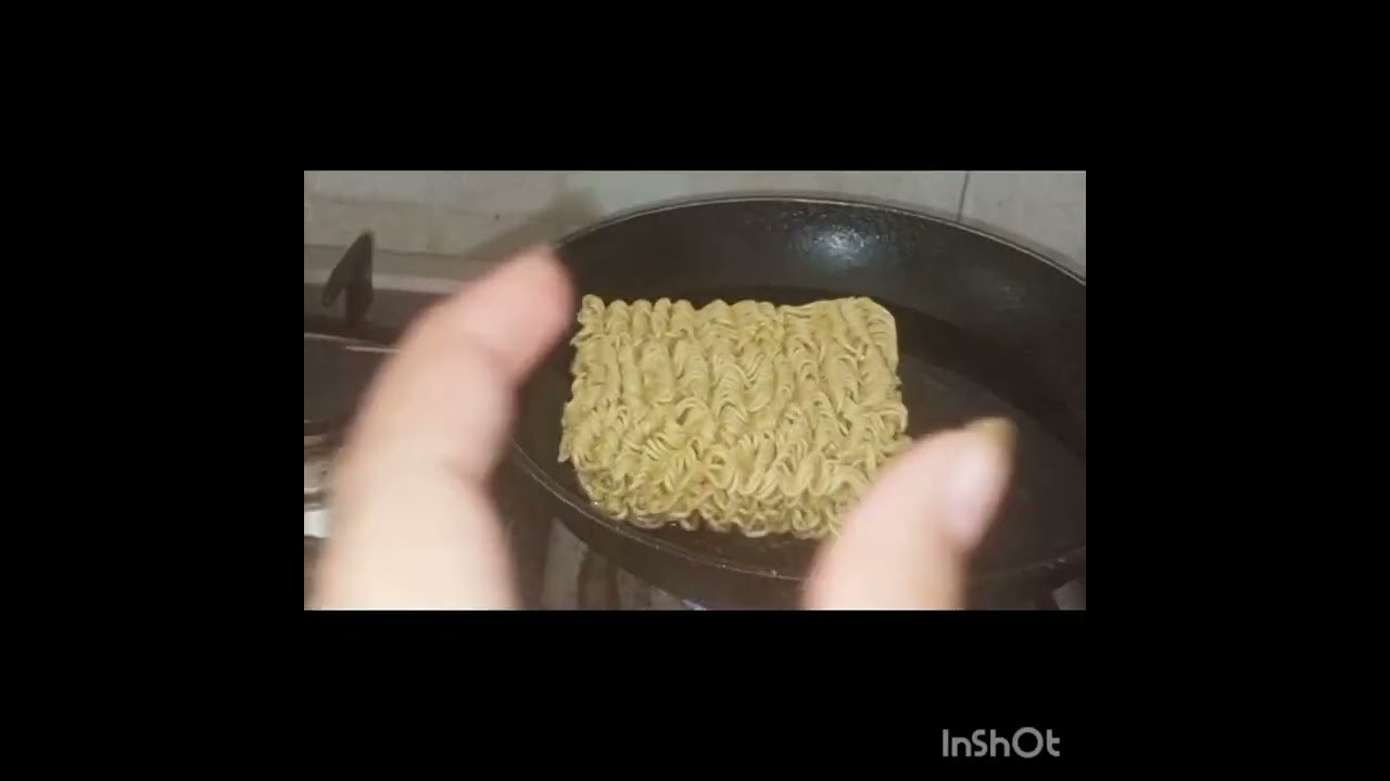 Eat instant noodles flavour lemon tarka
