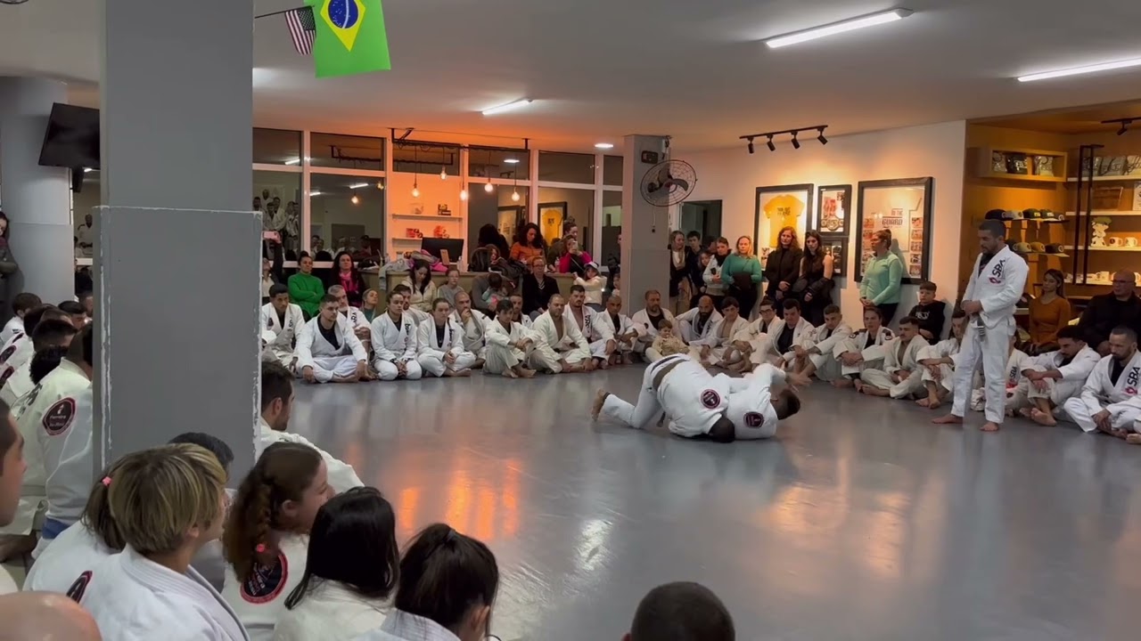 Exame de graduação à faixa preta. Sistema Progressivo de Jiu-jitsu. Ferreira Behring Jiu-jitsu.